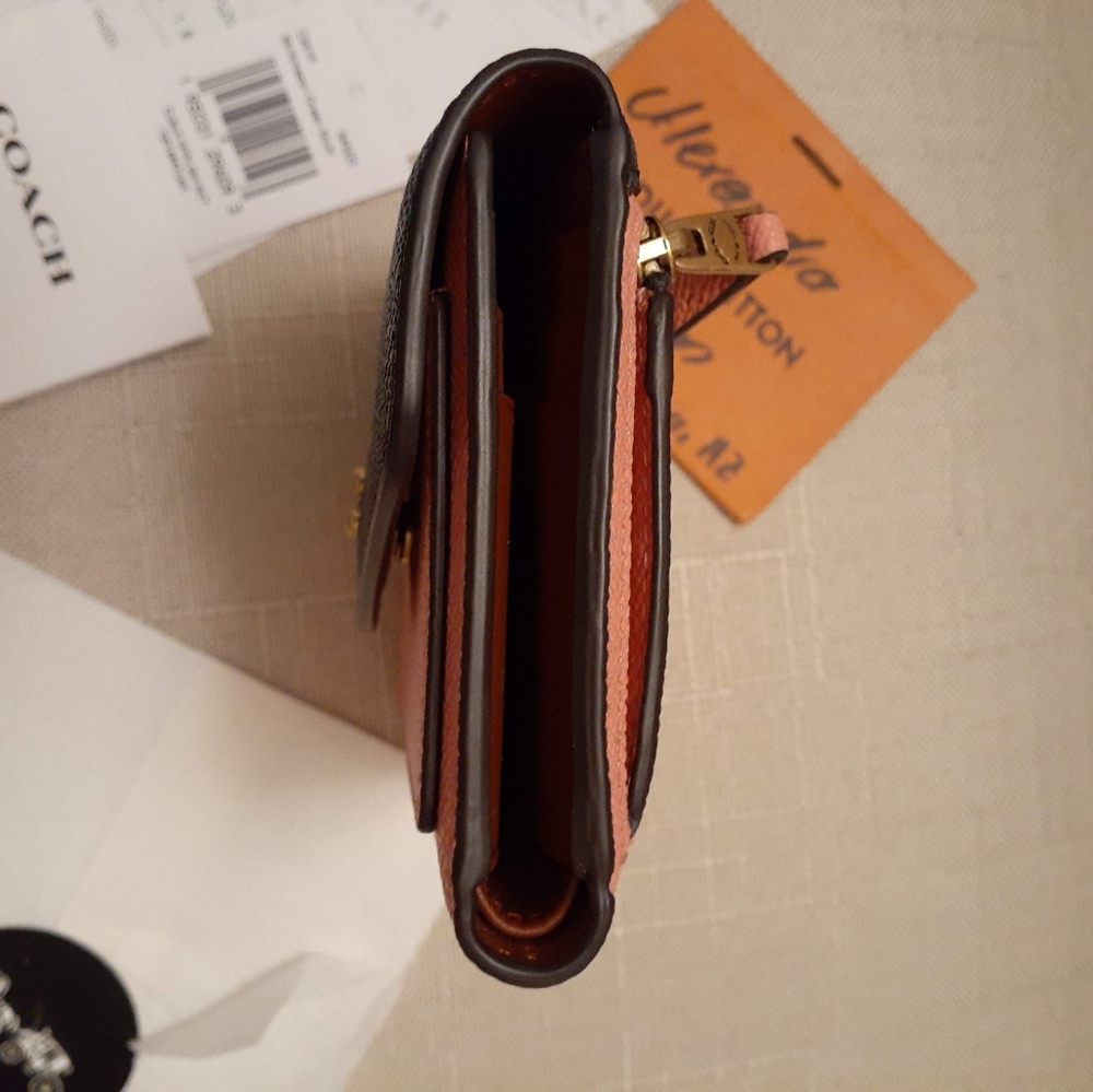 Coach Wallet - Picture 9 of 13